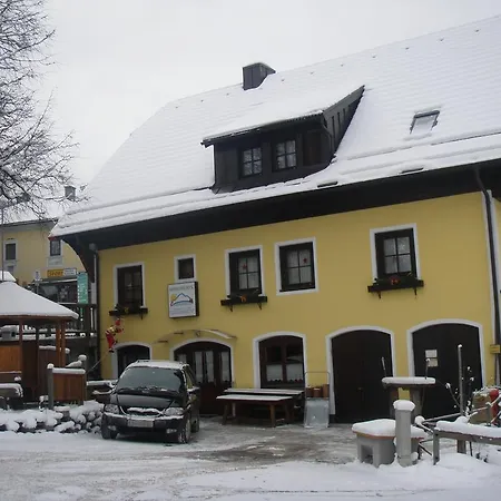 Ferienanlage Haus * 恩斯塔尔豪斯